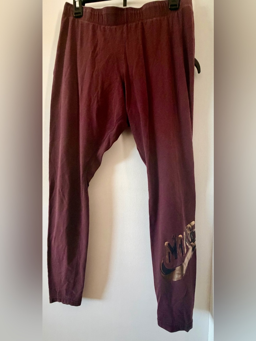 Nike Metallic Rose Gold Brushstroke Logo Leggings Maroon Burgundy XL